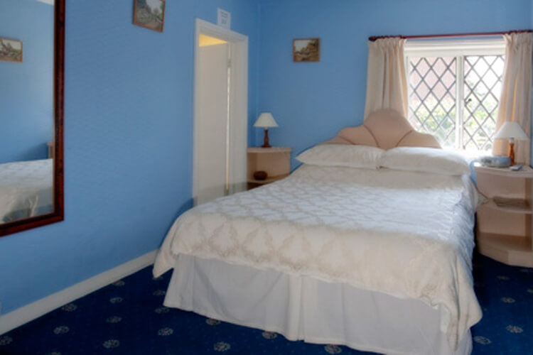 Old Warden Guest House - Image 3 - UK Tourism Online