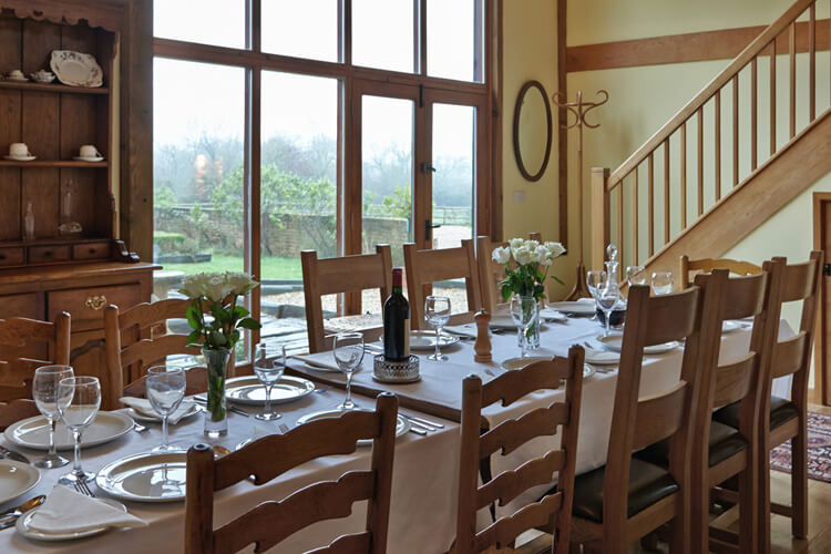 Anstey Grove Barn - Image 4 - UK Tourism Online