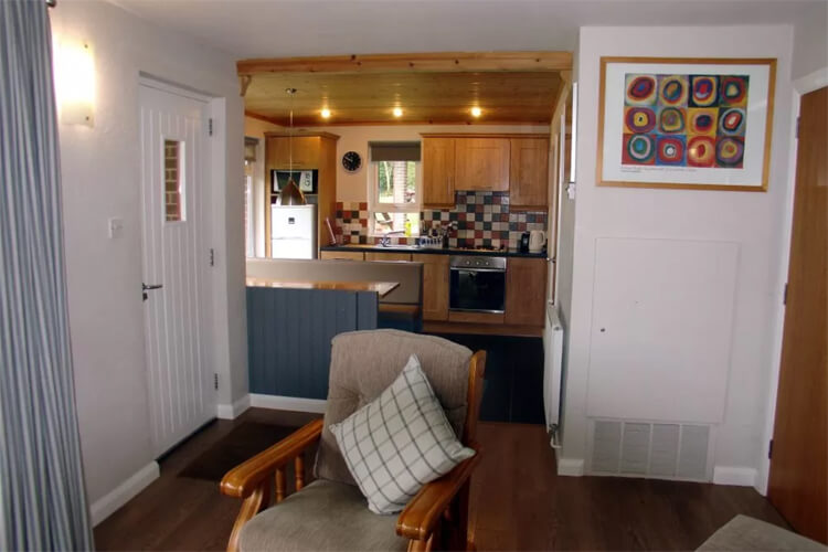 Manor House Marine Cottages - Image 3 - UK Tourism Online