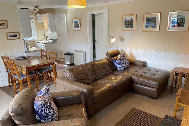 Chapelton Cottage - Image 2 - UK Tourism Online