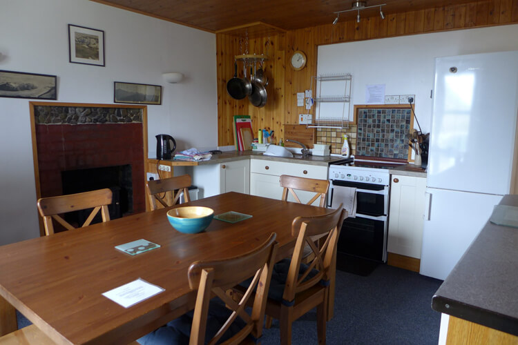 Glendrynoch Cottages - Image 3 - UK Tourism Online