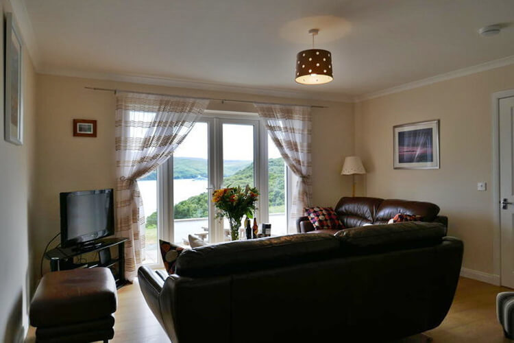 Shorefield Cottage - Image 3 - UK Tourism Online