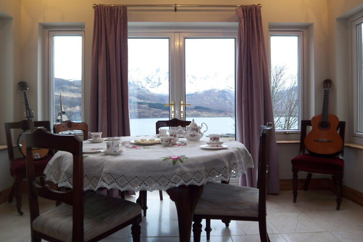 Skye Mountain Lodge Luxury B&B - Image 3 - UK Tourism Online