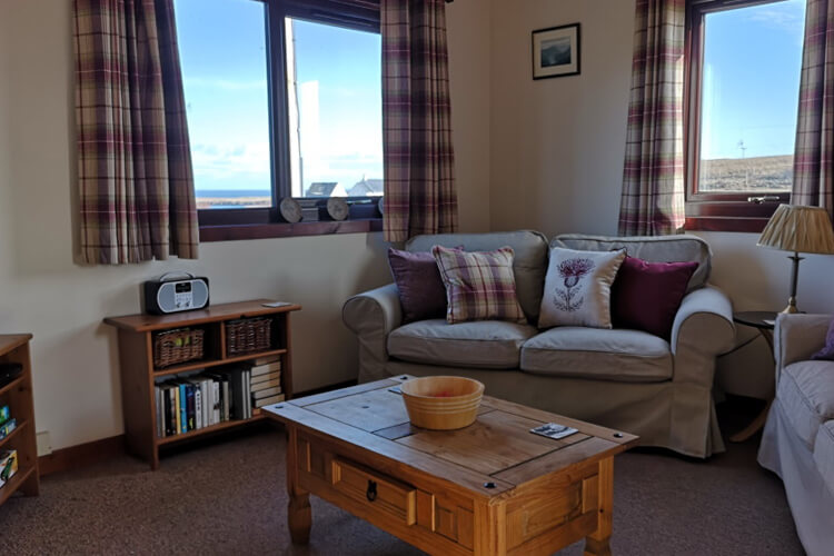 Staffin Bay Cottages - Image 2 - UK Tourism Online