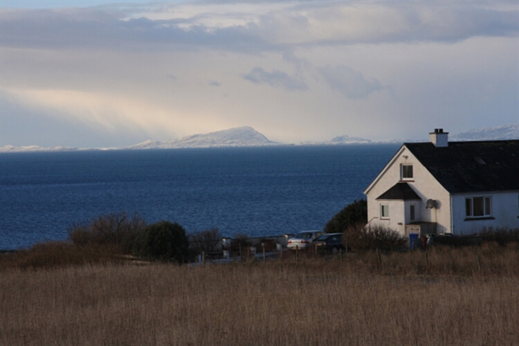 Waternish Holiday Cottages - Image 1 - UK Tourism Online