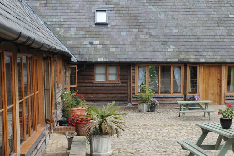 Derehams Farm Cottages - Image 1 - UK Tourism Online