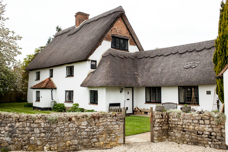 Dinton Cottage - Image 1 - UK Tourism Online