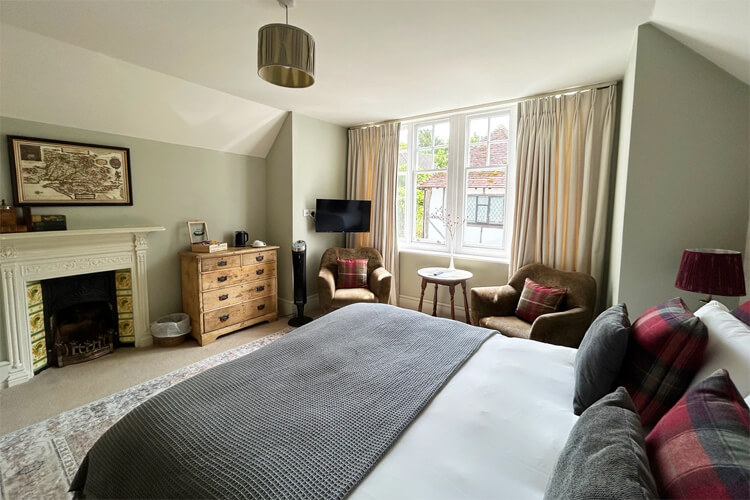 The Bear Inn - Image 2 - UK Tourism Online