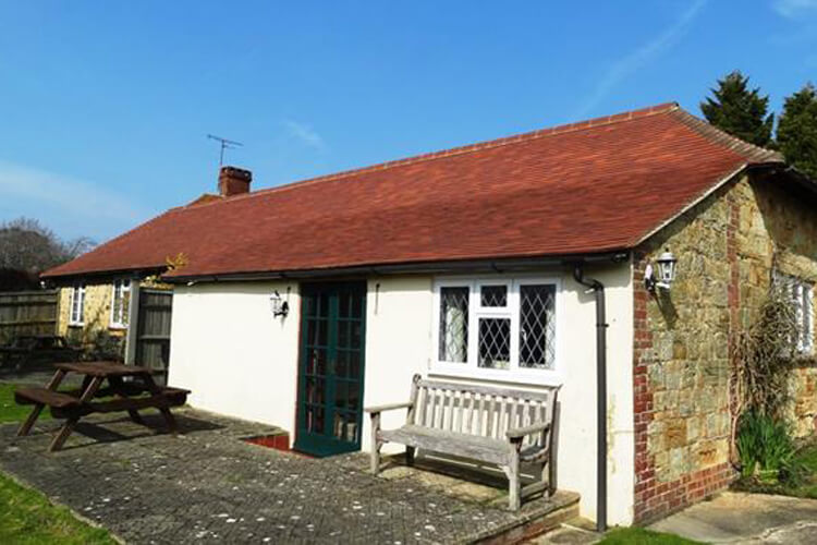 White Lion Farm Holiday Cottages - Image 1 - UK Tourism Online