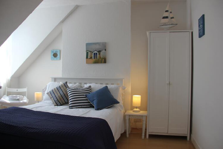 Sea View Loft - Image 2 - UK Tourism Online