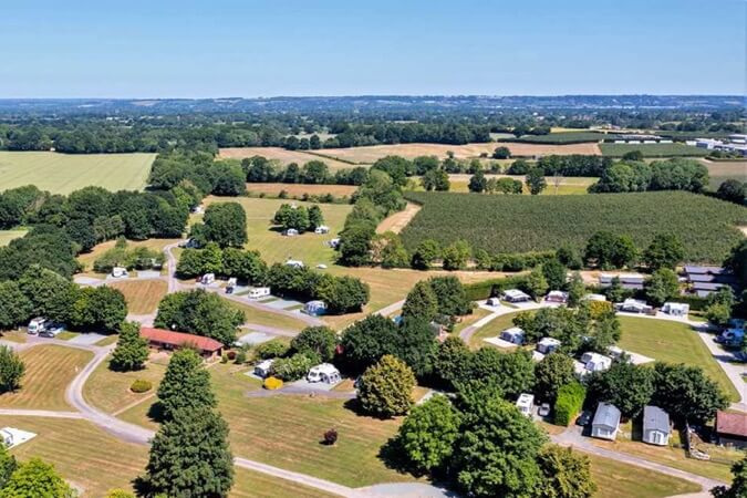 Tanner Farm Touring Caravan & Camping Park Thumbnail | Tonbridge - Kent | UK Tourism Online