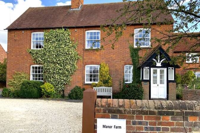 Manor Farm Bed And Breakfast Thumbnail | Bicester - Oxfordshire | UK Tourism Online