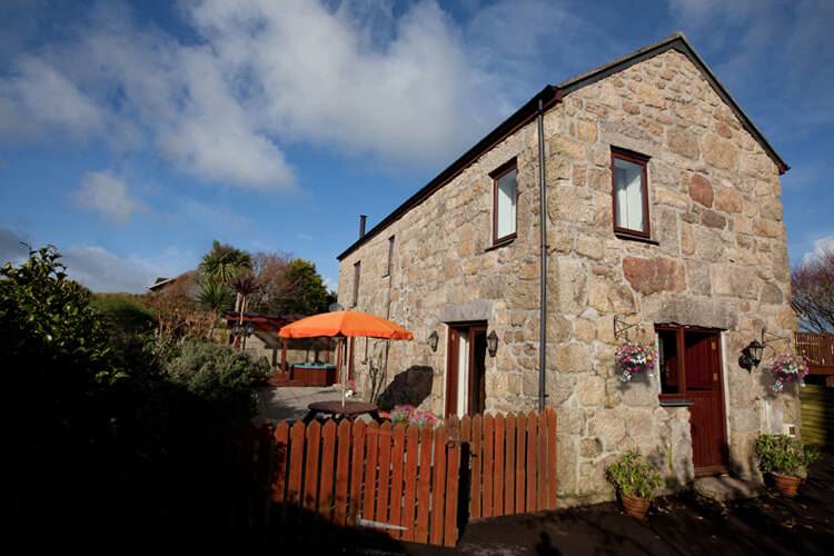 Borah Farm Cottages - Image 2 - UK Tourism Online