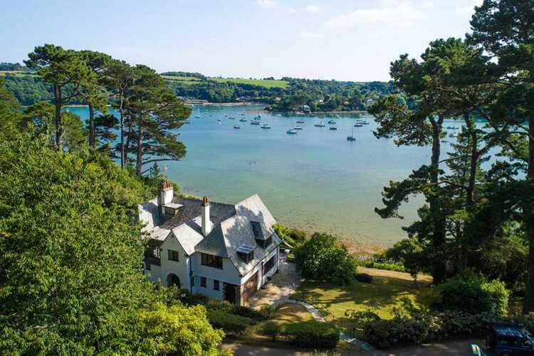 Cornish Holiday Cottages - Image 1 - UK Tourism Online