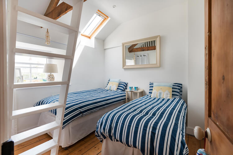 Gull's Nest Holiday Cottage - Image 2 - UK Tourism Online