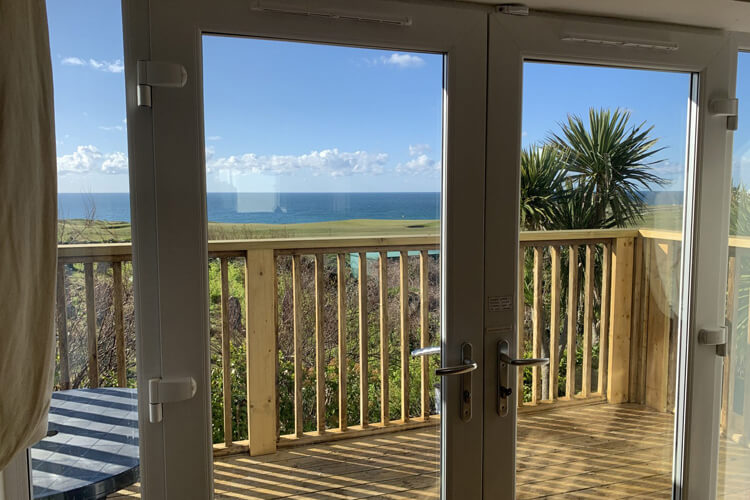 Newquay Holiday Home - Image 2 - UK Tourism Online