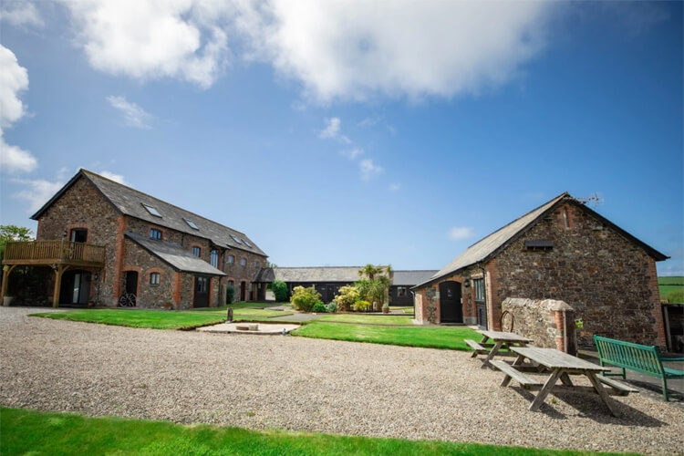 Treworgie Barton Cottages - Image 1 - UK Tourism Online