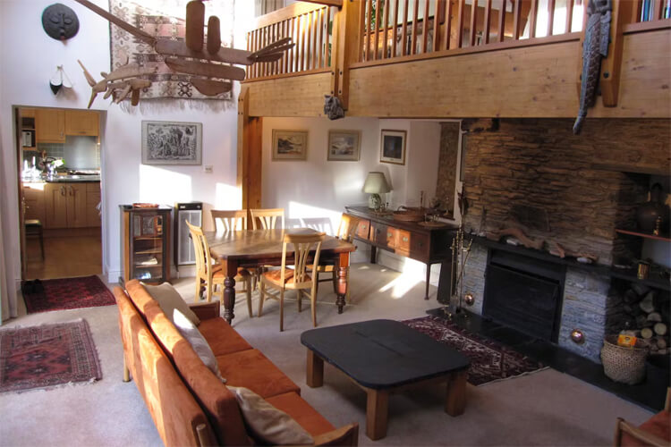 Annacombe Holiday Cottage - Image 2 - UK Tourism Online