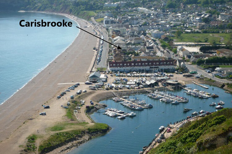 Carisbrooke Holiday Let - Image 1 - UK Tourism Online