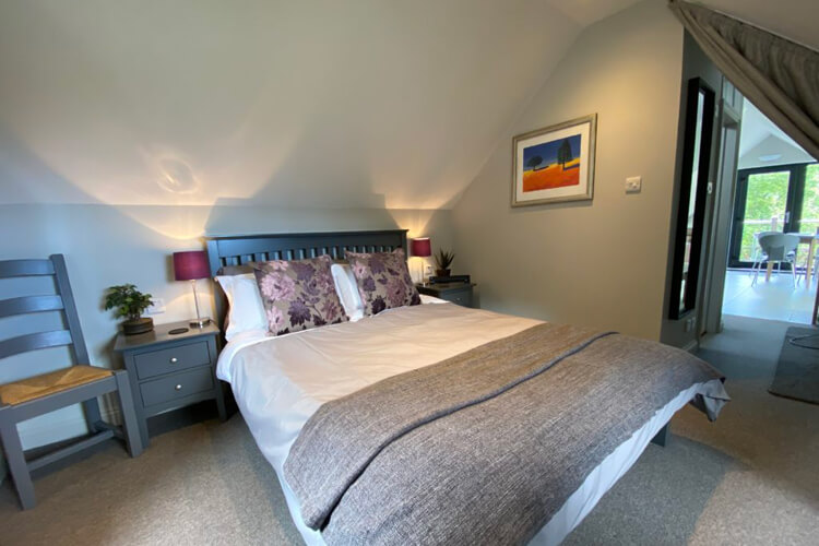 Downton Lodge Self Catering Barn - Image 5 - UK Tourism Online