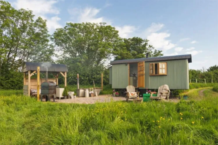 Farmstead Glamping - Image 2 - UK Tourism Online