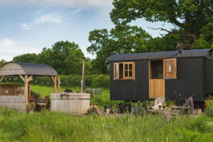 Farmstead Glamping - Image 3 - UK Tourism Online