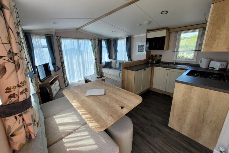 Gorselands Caravan Park - Image 4 - UK Tourism Online