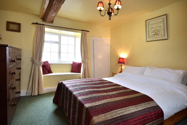 Harbour Cottage - Image 3 - UK Tourism Online