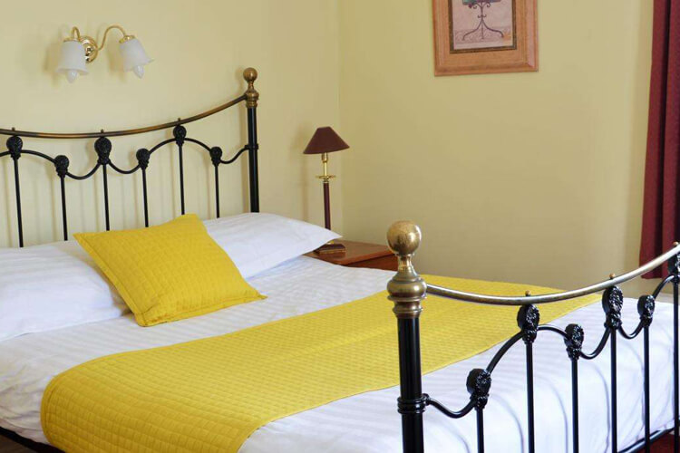 Victoria Lodge Guest House - Image 2 - UK Tourism Online