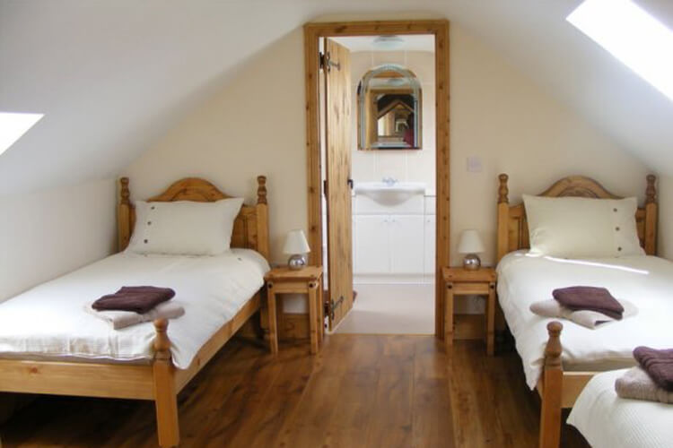 Laugharne Barns - Image 3 - UK Tourism Online