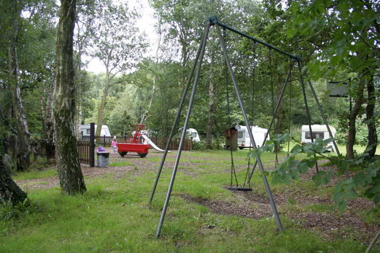 Dinas Farm Camping & Touring Site - Image 3 - UK Tourism Online