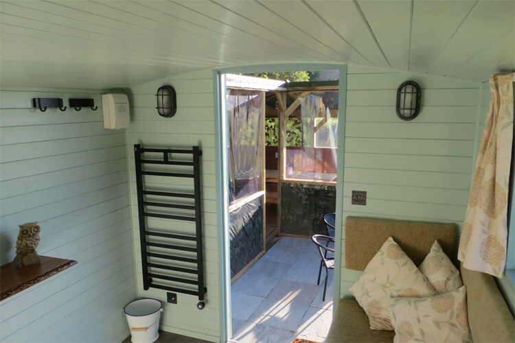 Point Farm Campsite Glamping - Image 3 - UK Tourism Online