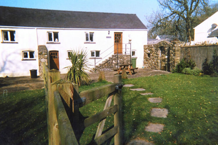 Ty Tatws Holiday Cottage - Image 5 - UK Tourism Online