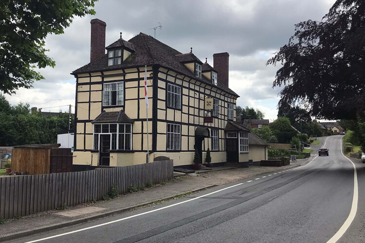 The Bateman Arms - Image 1 - UK Tourism Online