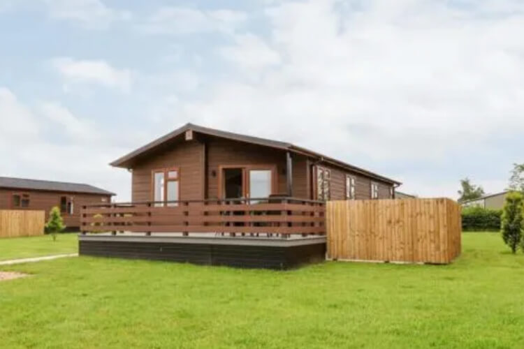 Beaconsfield Lodges - Image 2 - UK Tourism Online