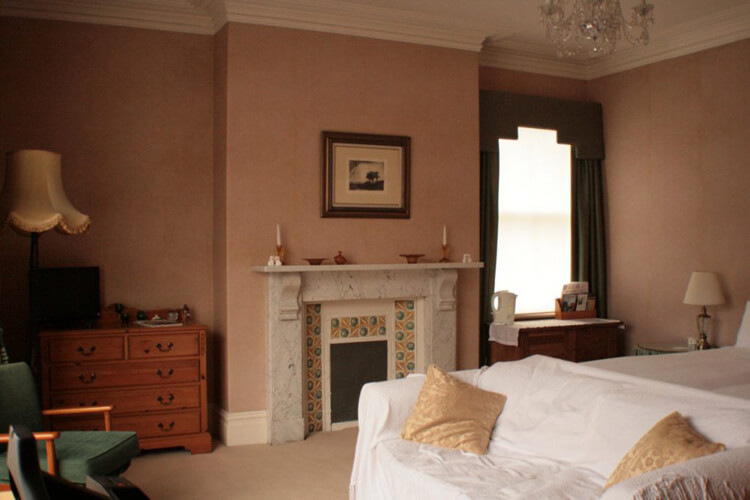 Churchdown House - Image 2 - UK Tourism Online