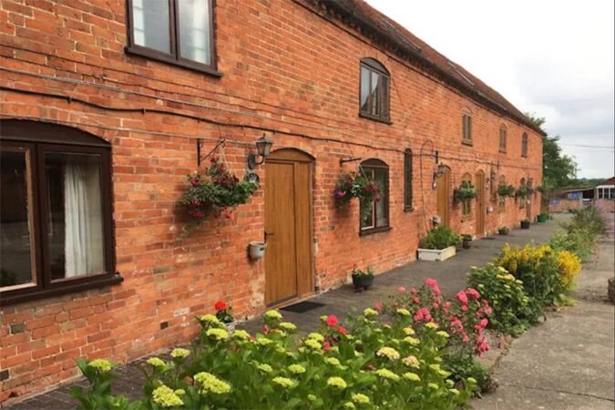 Irelands Farm Cottages Thumbnail | Henley-in-Arden - Warwickshire | UK Tourism Online