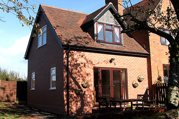 Photo of The Little Red House - UK Tourism Online