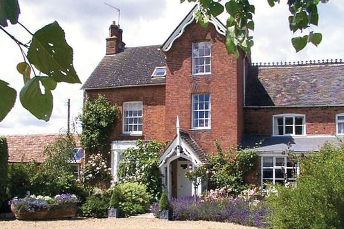 Establishment Photo of Salford Farm House - UK Tourism Online