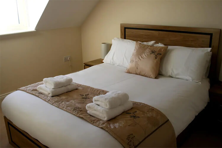 Holywell Suite - Image 3 - UK Tourism Online