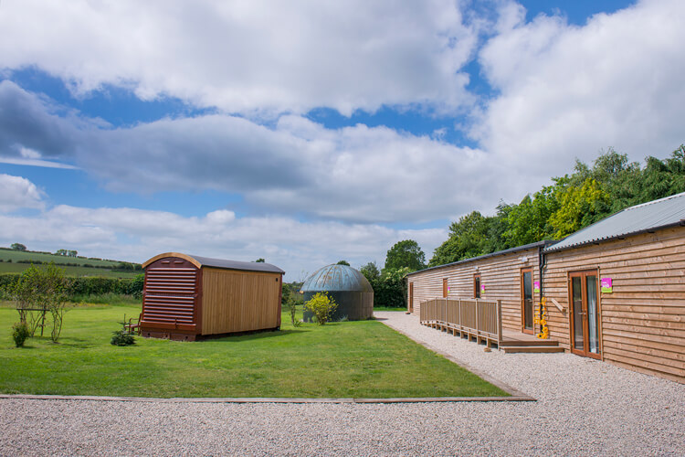 Yorkshire Wolds Glamping - Image 2 - UK Tourism Online