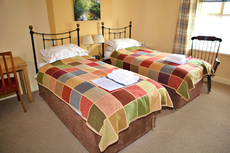 Wortley Cottage Guest House - Image 4 - UK Tourism Online